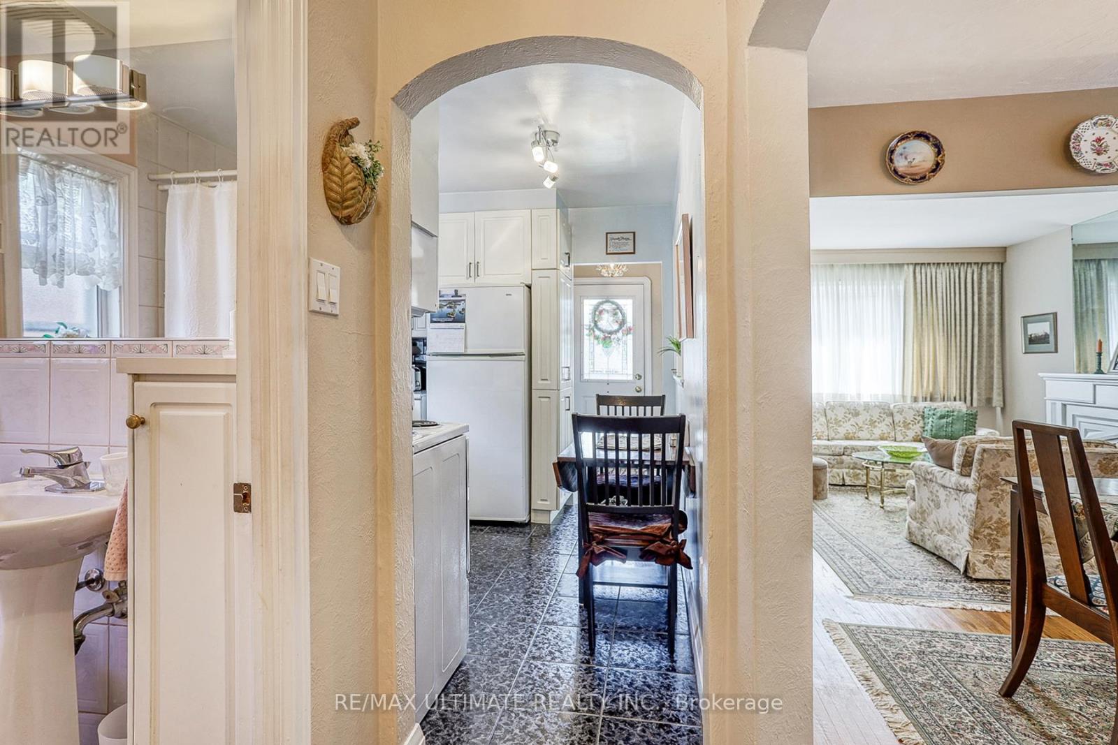 30 Joanith Drive, Toronto (O'connor-Parkview), Ontario  M4B 1S7 - Photo 20 - E12374571