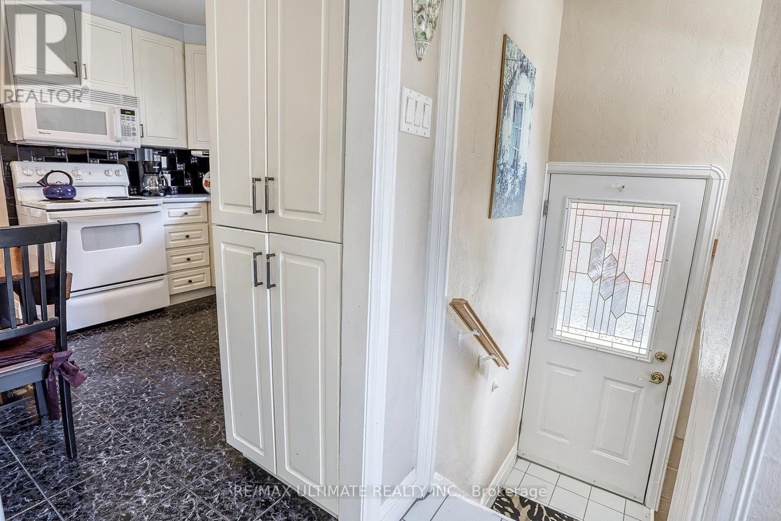 30 Joanith Drive, Toronto (O'connor-Parkview), Ontario  M4B 1S7 - Photo 21 - E12374571