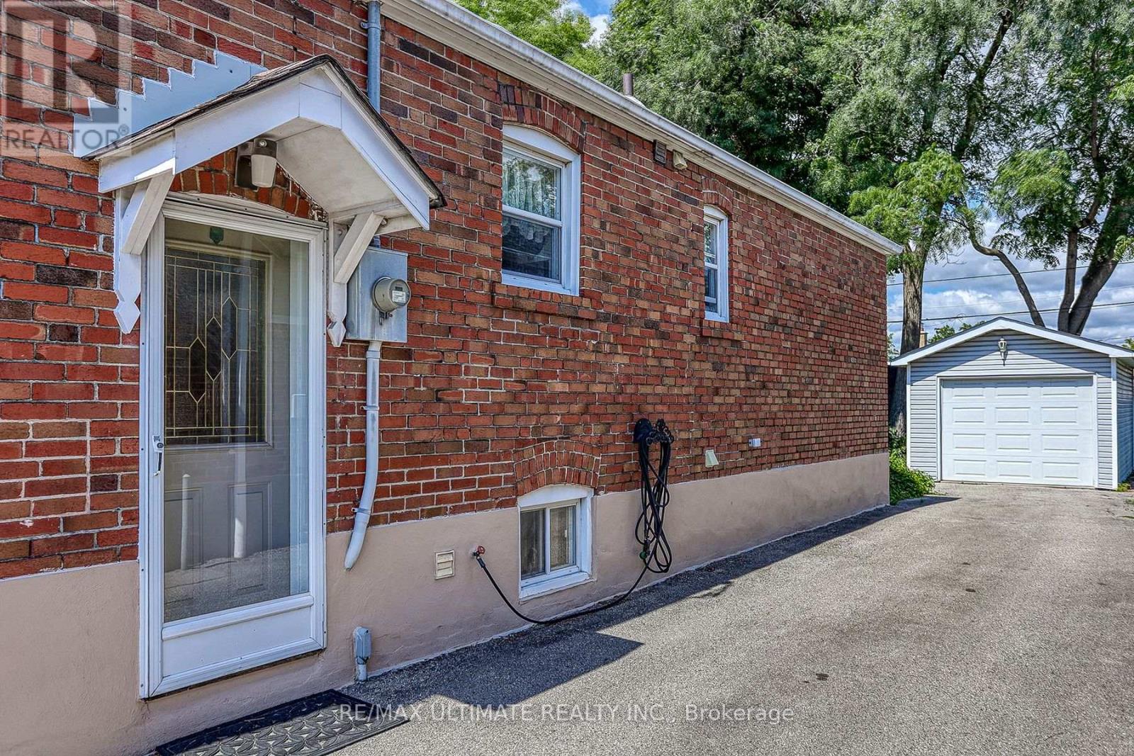 30 Joanith Drive, Toronto (O'connor-Parkview), Ontario  M4B 1S7 - Photo 34 - E12374571
