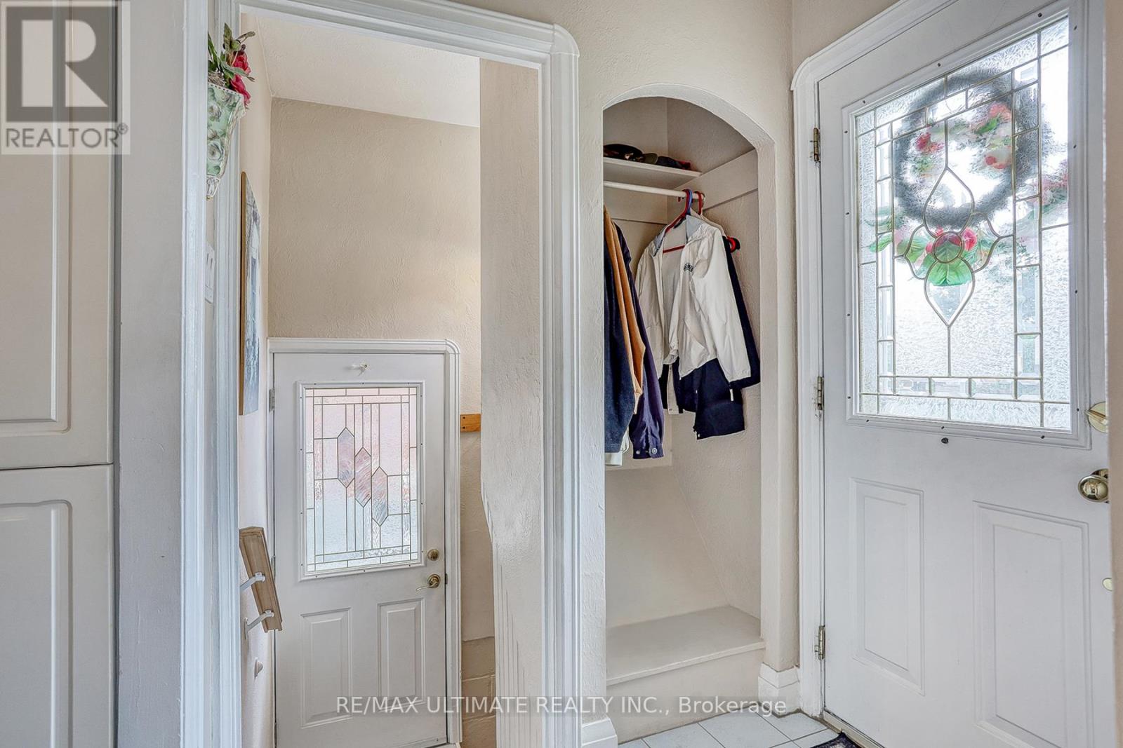 30 Joanith Drive, Toronto (O'connor-Parkview), Ontario  M4B 1S7 - Photo 4 - E12374571