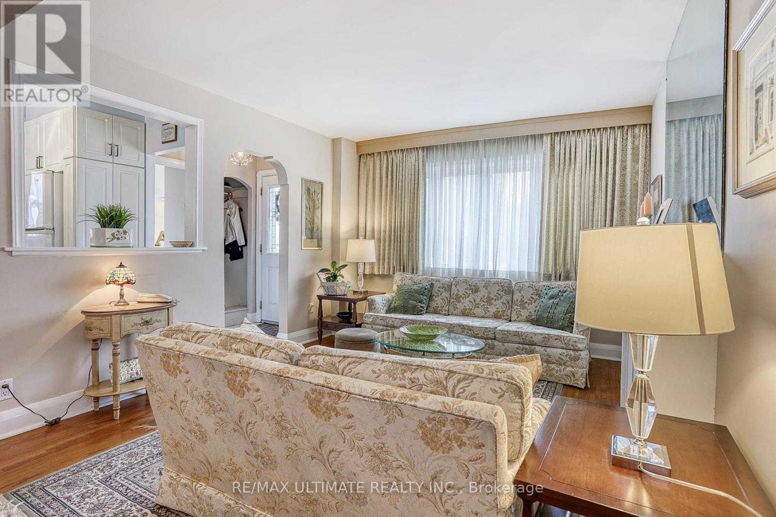 30 Joanith Drive, Toronto (O'connor-Parkview), Ontario  M4B 1S7 - Photo 8 - E12374571