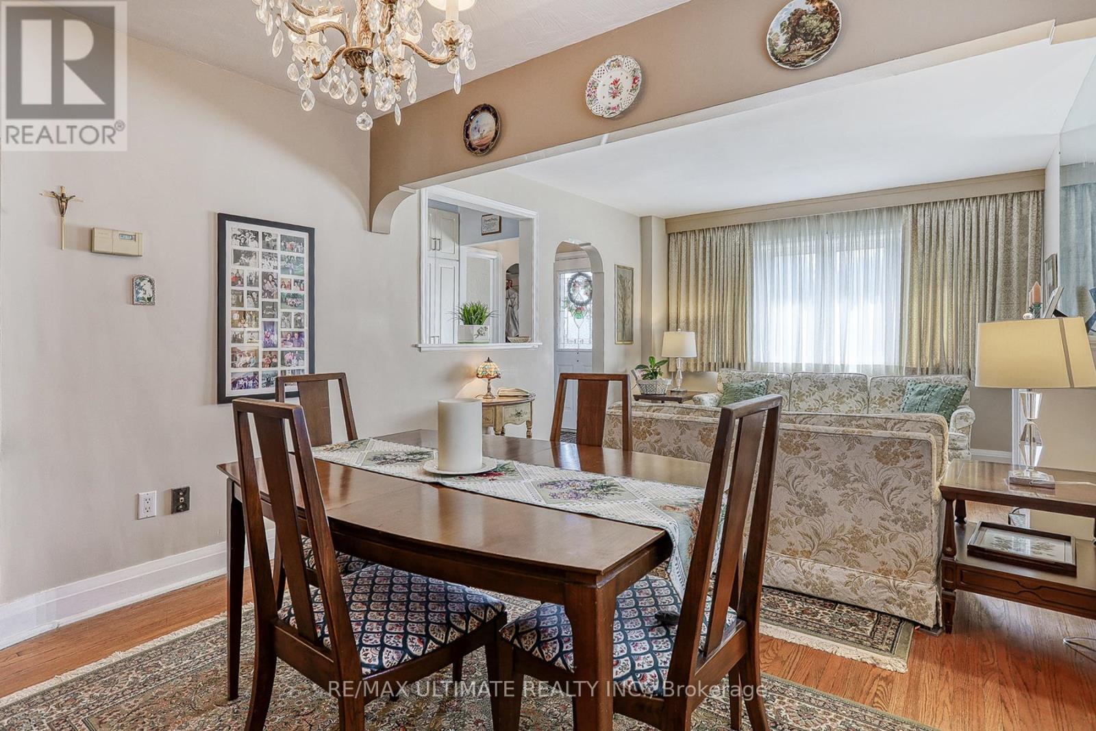 30 Joanith Drive, Toronto (O'connor-Parkview), Ontario  M4B 1S7 - Photo 9 - E12374571