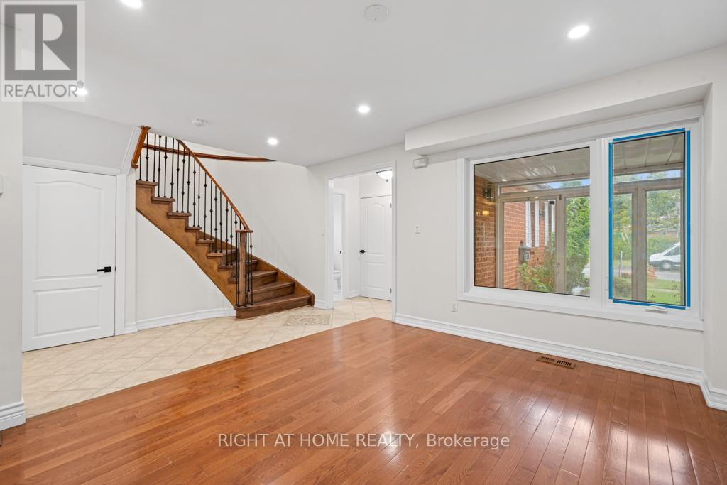 173 Kersey Crescent, Richmond Hill, Ontario  L4C 8X7 - Photo 18 - N12374558
