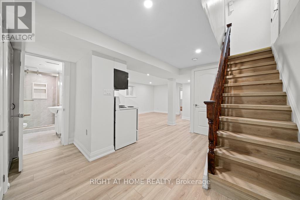 173 Kersey Crescent, Richmond Hill, Ontario  L4C 8X7 - Photo 32 - N12374558