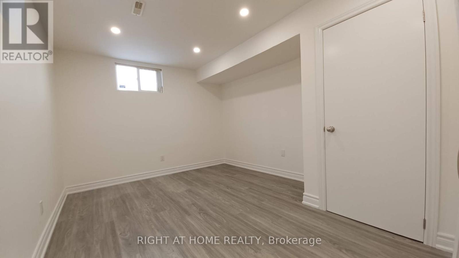 Lower Unit - 81 Oak Avenue, Richmond Hill, Ontario  L4C 6R6 - Photo 11 - N12374563