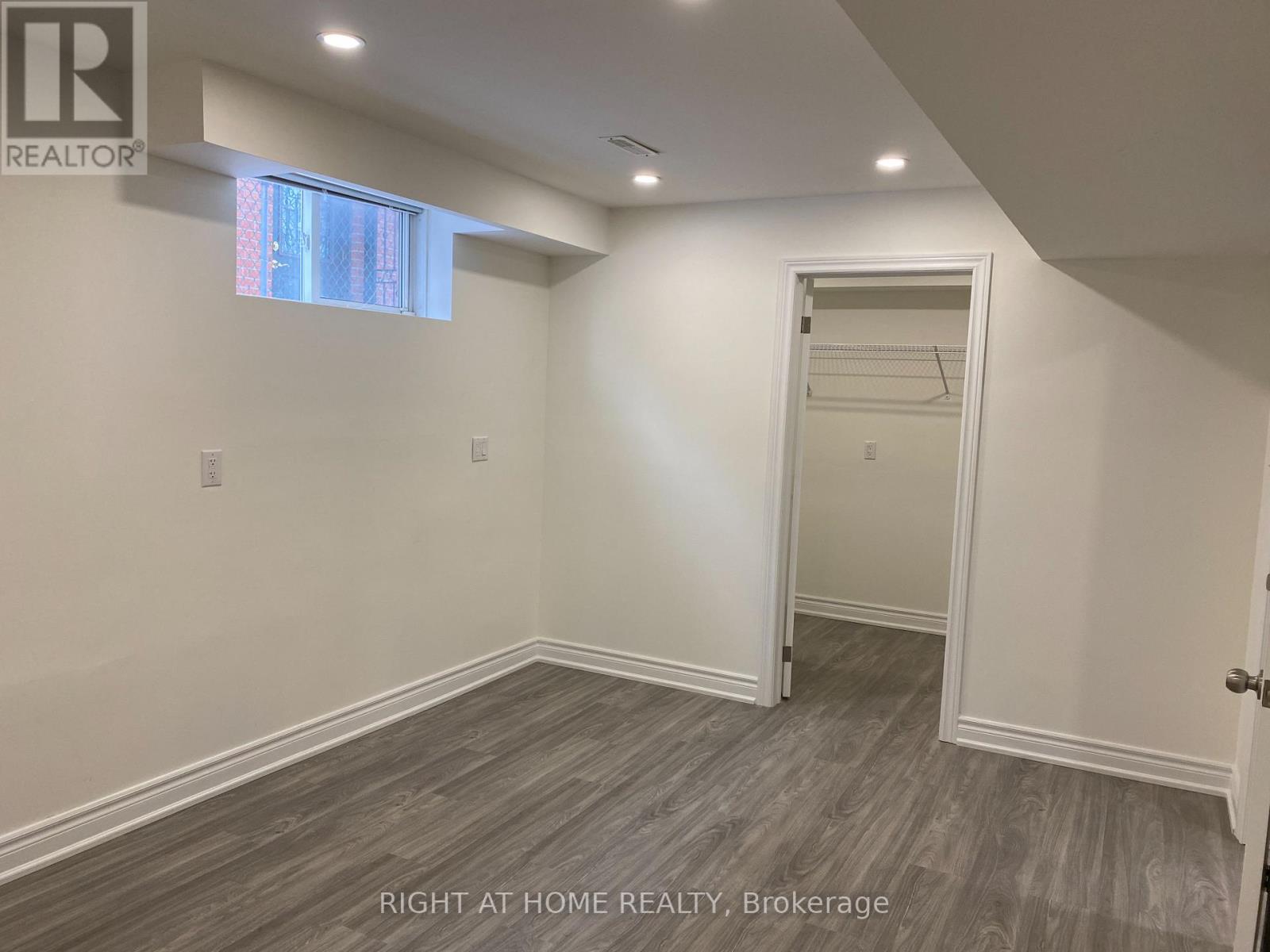 Lower Unit - 81 Oak Avenue, Richmond Hill, Ontario  L4C 6R6 - Photo 15 - N12374563