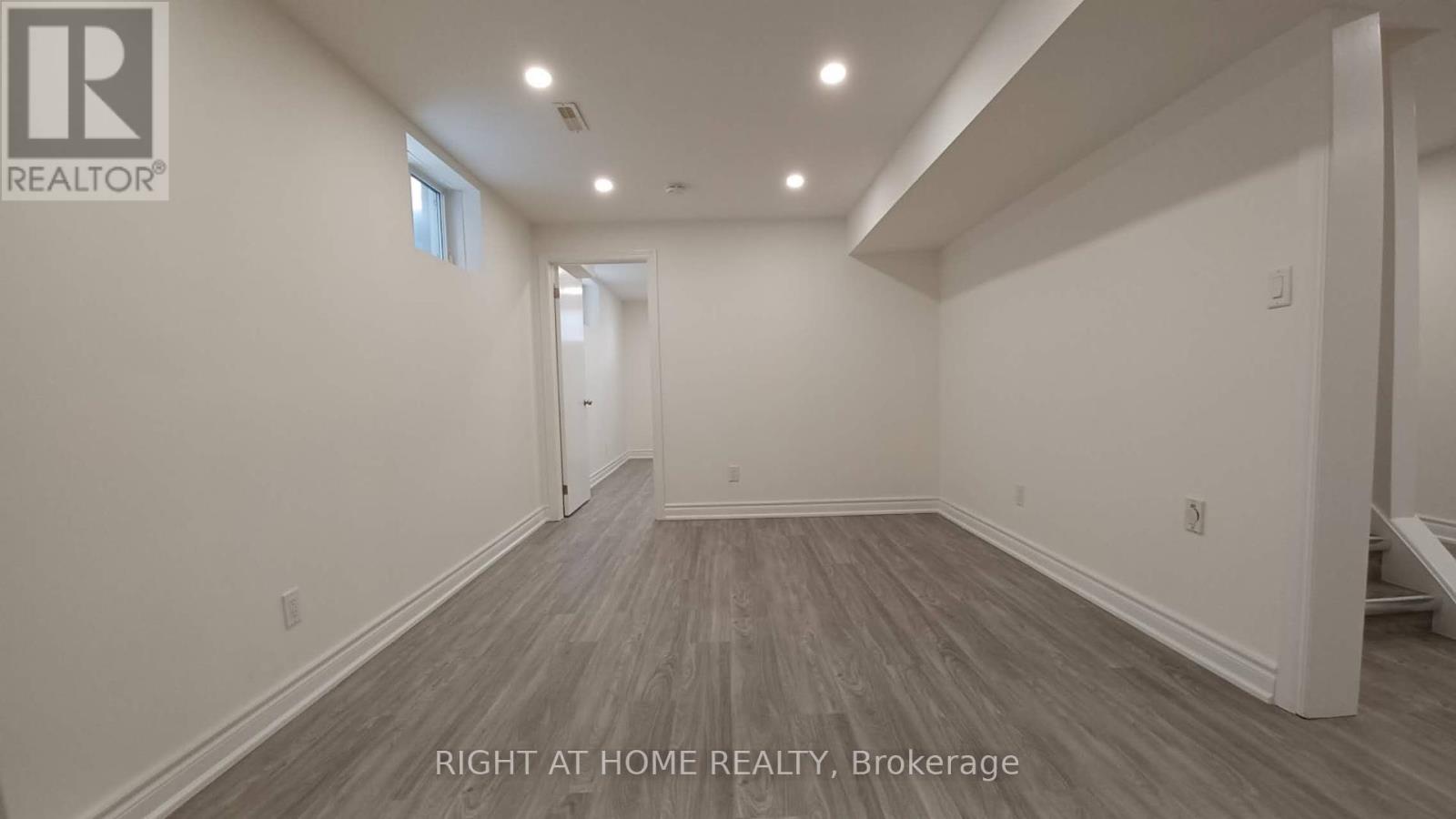 Lower Unit - 81 Oak Avenue, Richmond Hill, Ontario  L4C 6R6 - Photo 9 - N12374563