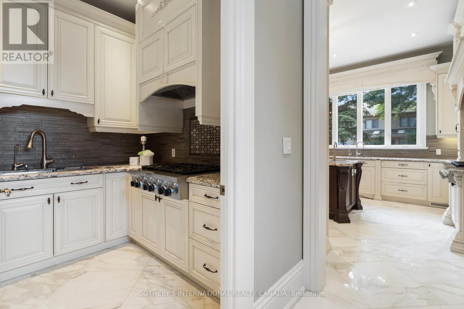 197 Duncan Road, Richmond Hill, Ontario  L4C 6J6 - Photo 12 - N12374626