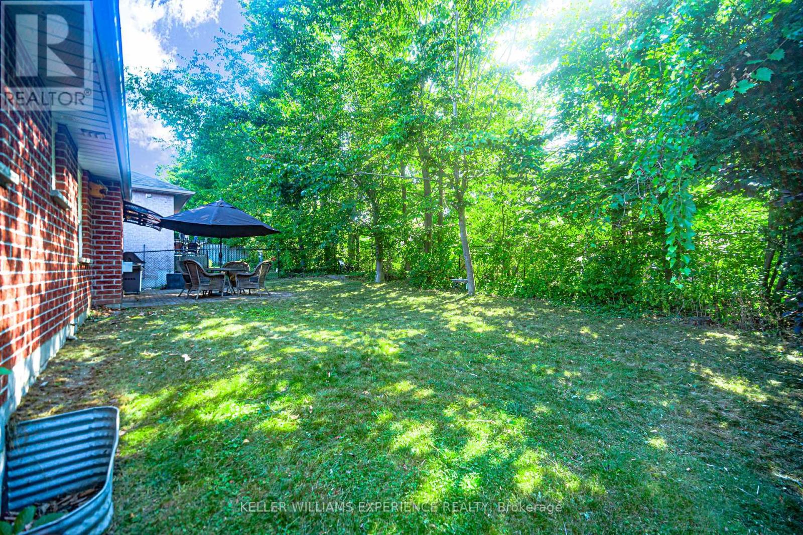 8 Kell Place, Barrie, Ontario  L4N 9K3 - Photo 23 - S12374629