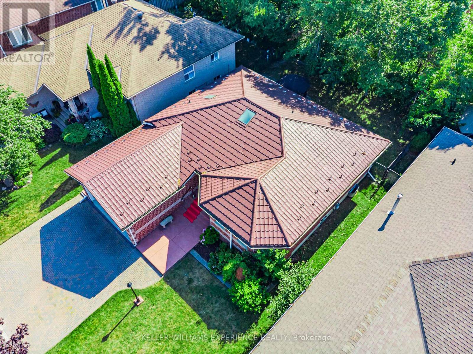 8 Kell Place, Barrie, Ontario  L4N 9K3 - Photo 28 - S12374629