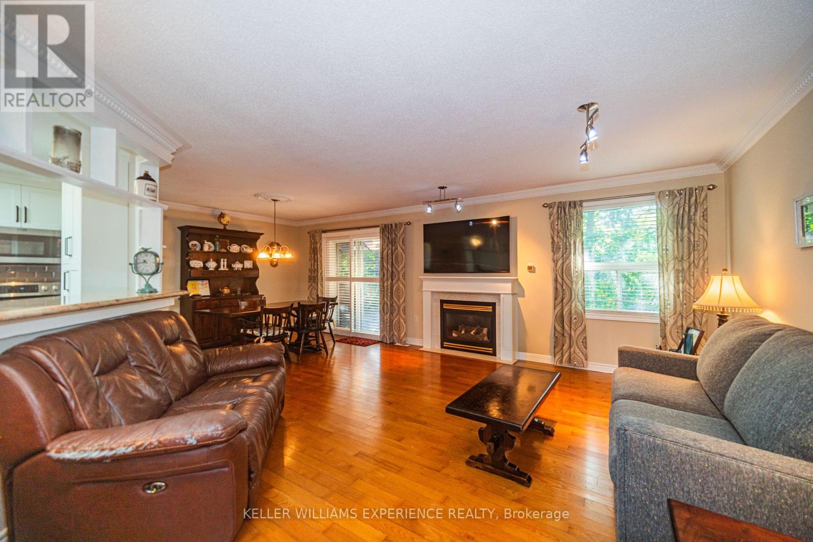 8 Kell Place, Barrie, Ontario  L4N 9K3 - Photo 6 - S12374629