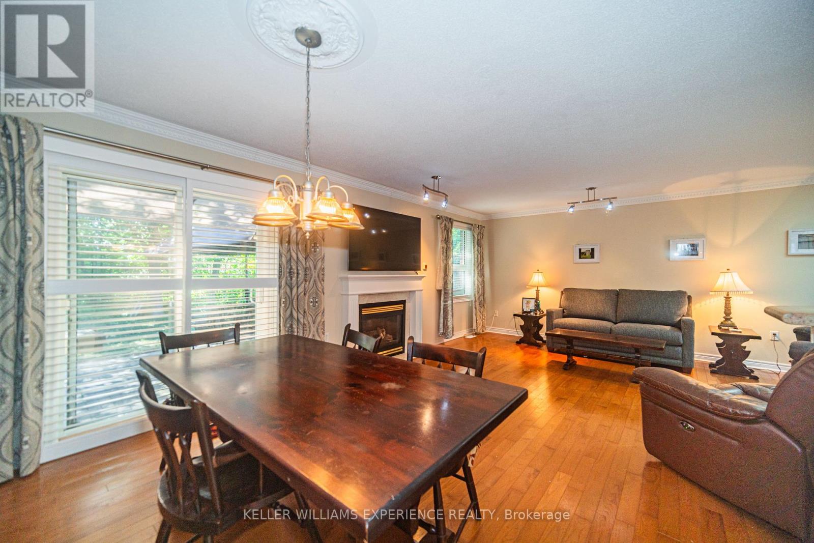 8 Kell Place, Barrie, Ontario  L4N 9K3 - Photo 8 - S12374629