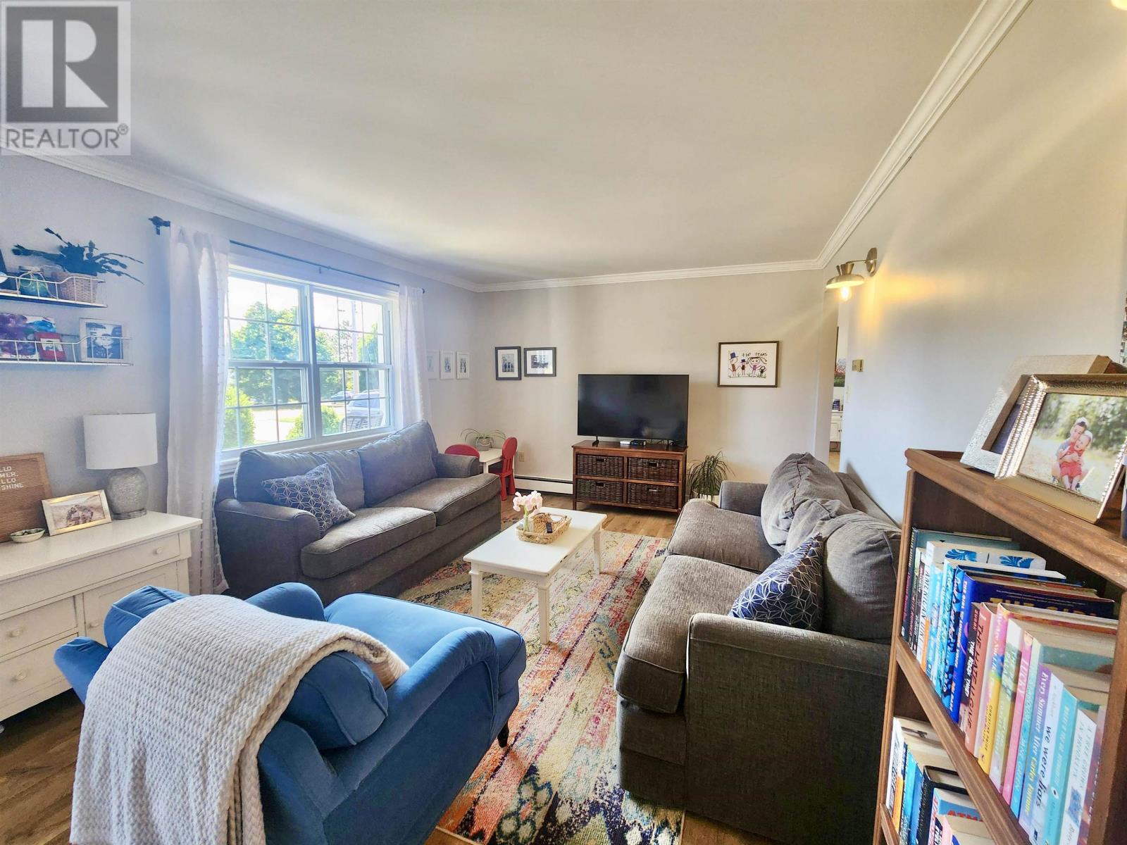 37 Upton Park Drive, Charlottetown, Prince Edward Island  C1E 1Z5 - Photo 12 - 202522132