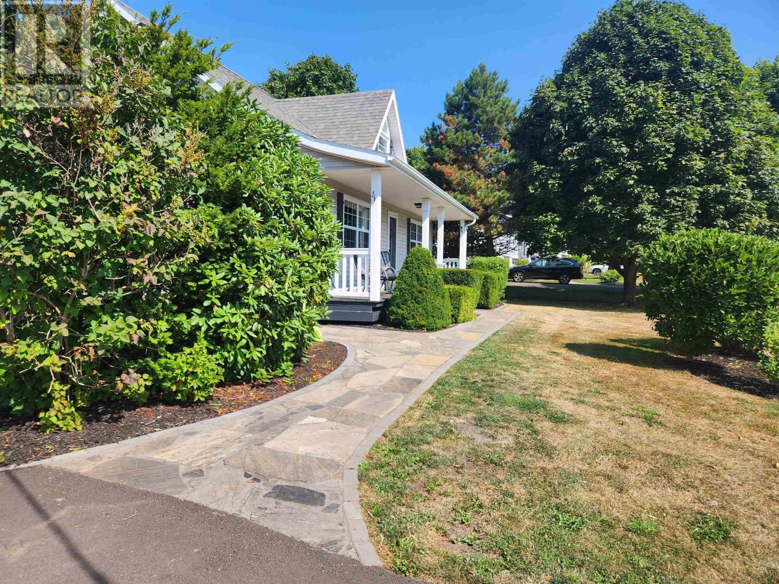 Property at 37 Upton Park Drive image 2