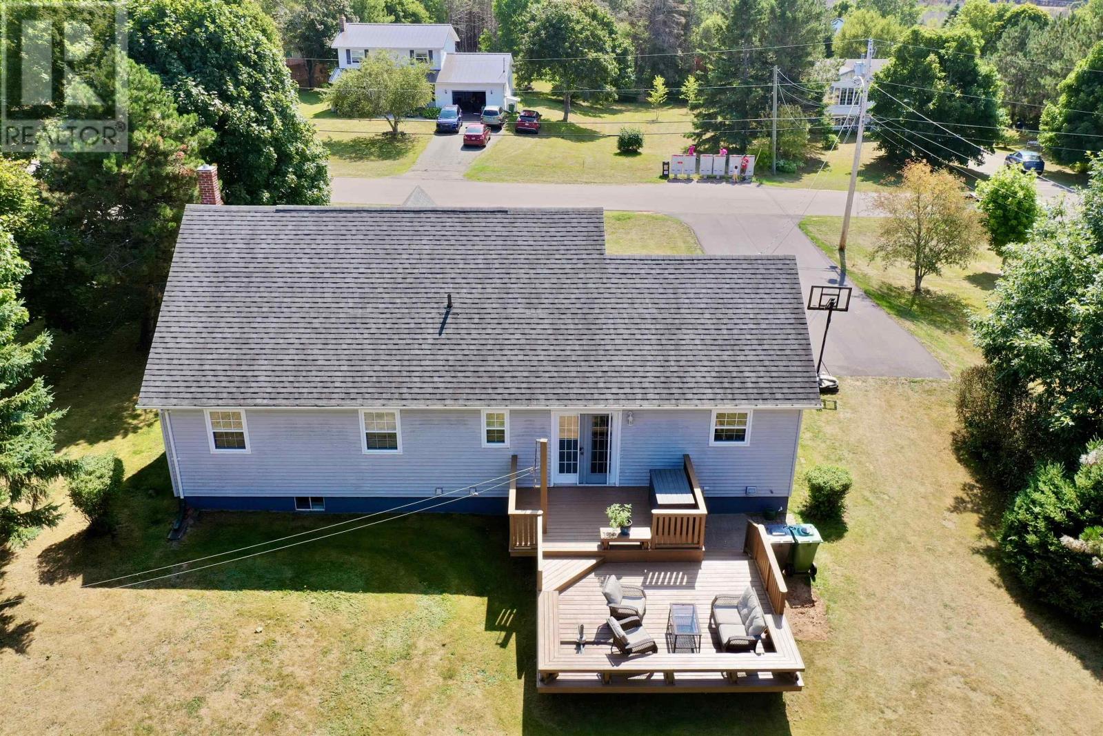 37 Upton Park Drive, Charlottetown, Prince Edward Island  C1E 1Z5 - Photo 41 - 202522132