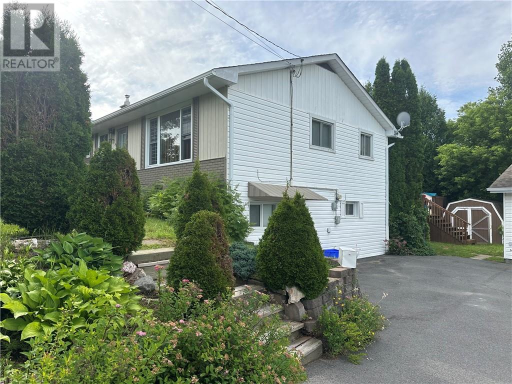 3039 Hines Street, Sudbury, Ontario  P3B 1W5 - Photo 2 - 2124433