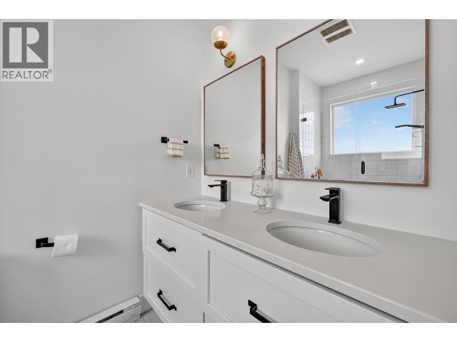 10 Valley Drive, Vernon, British Columbia  V1H 2B4 - Photo 47 - 10358969