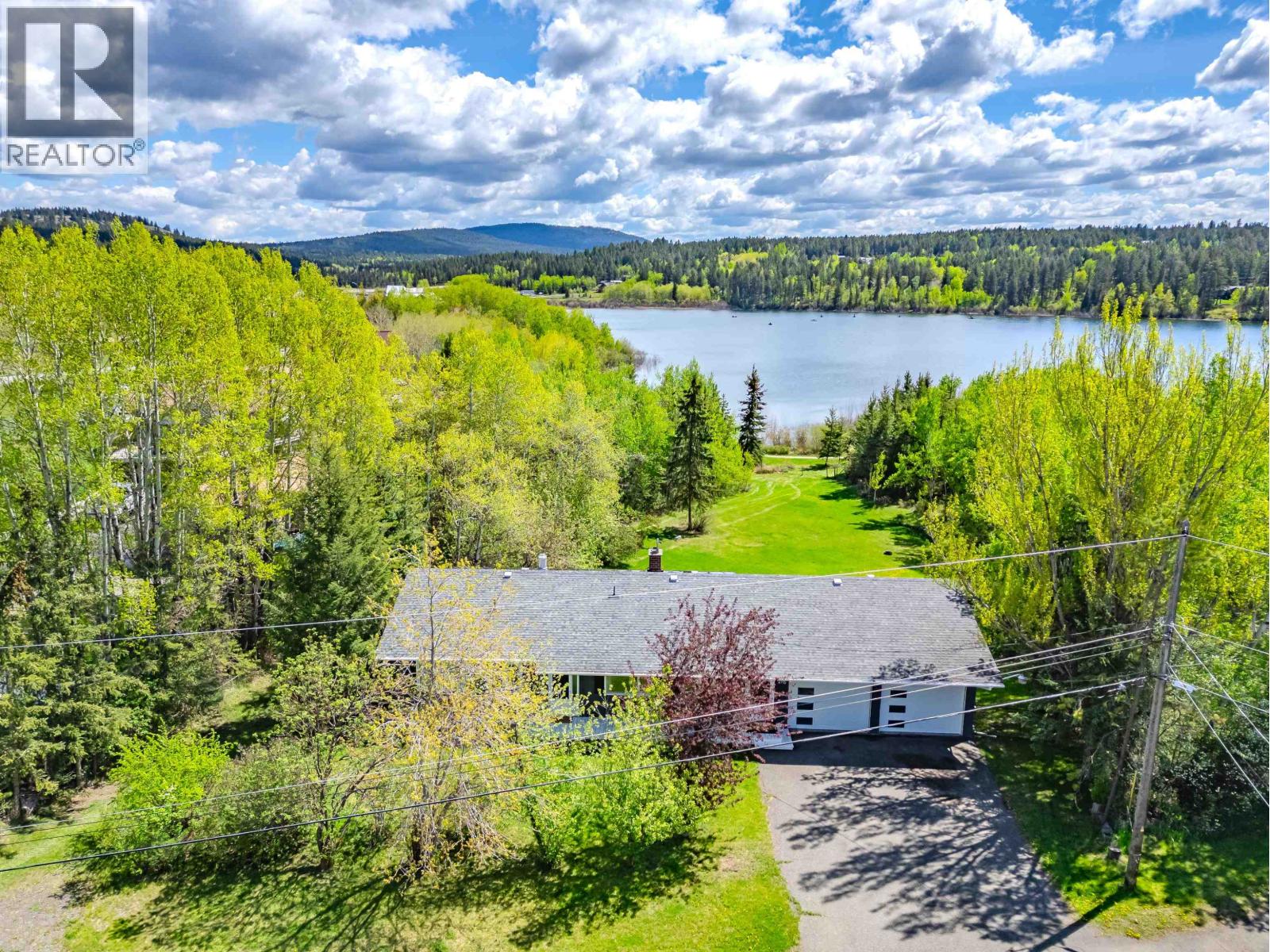 4715 PARKER COURT, 108 Mile Ranch, British Columbia