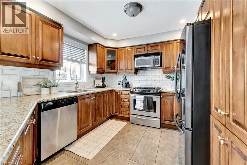 7 Bocelli Crescent, Hamilton, Ontario  L0R 1P0 - Photo 18 - 40765254