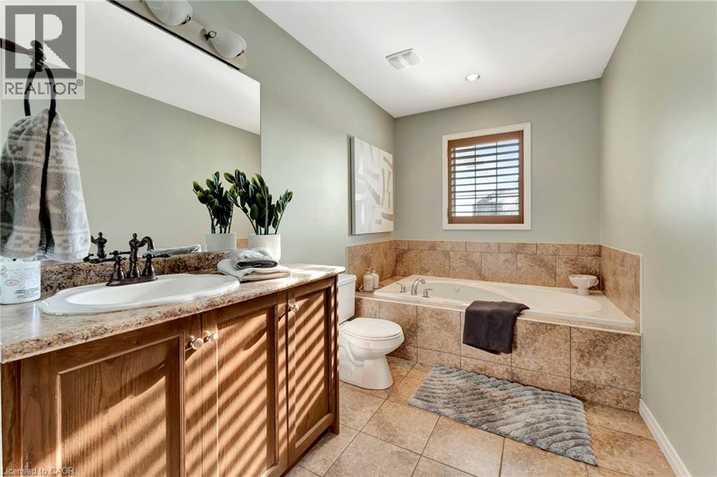 7 Bocelli Crescent, Hamilton, Ontario  L0R 1P0 - Photo 29 - 40765254