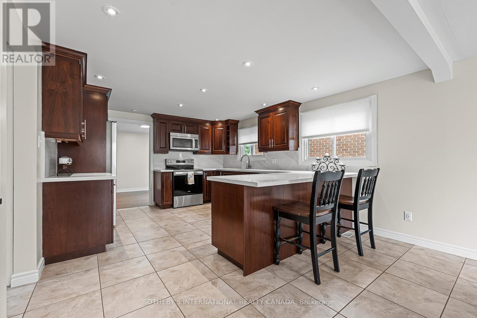 154 Covington Crescent, Kitchener, Ontario  N2N 2X4 - Photo 15 - X12374560