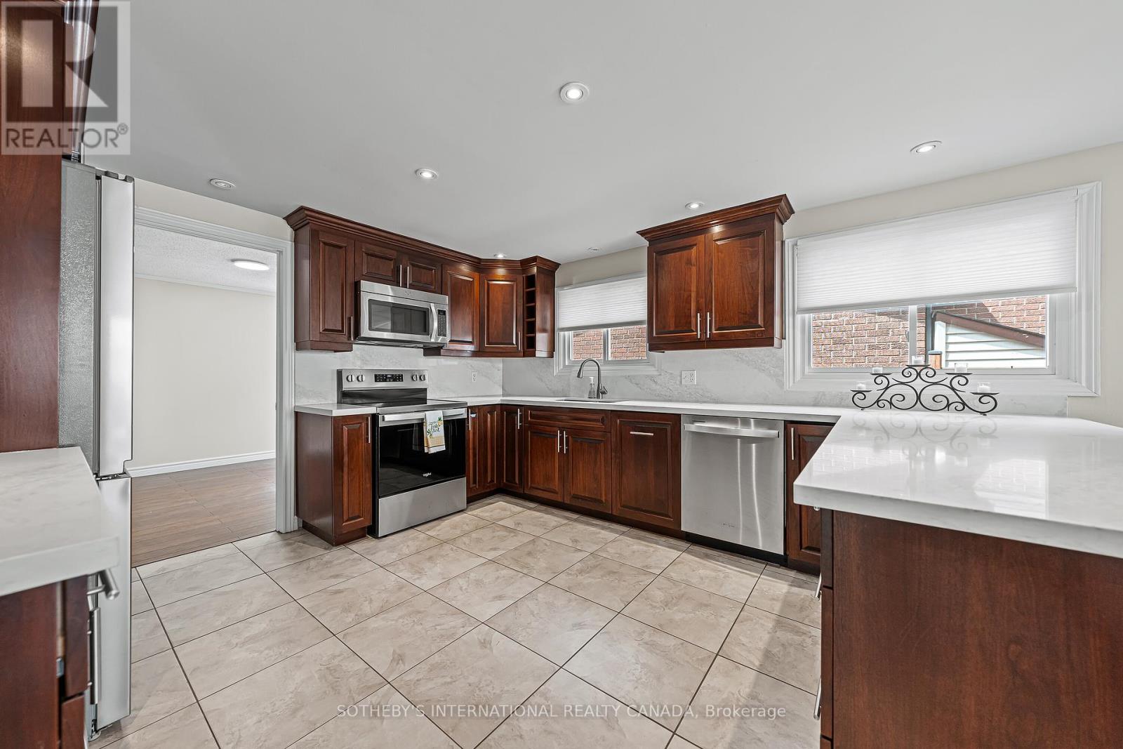 154 Covington Crescent, Kitchener, Ontario  N2N 2X4 - Photo 16 - X12374560