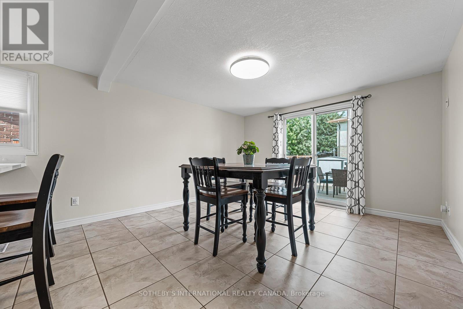 154 Covington Crescent, Kitchener, Ontario  N2N 2X4 - Photo 20 - X12374560