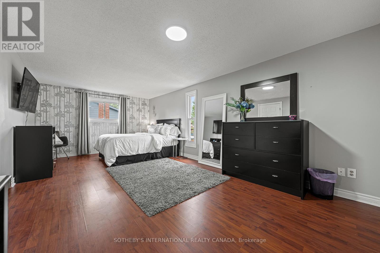 154 Covington Crescent, Kitchener, Ontario  N2N 2X4 - Photo 24 - X12374560