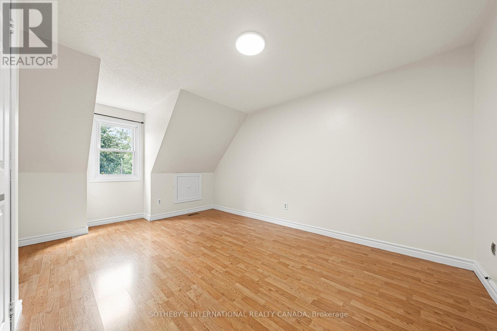 154 Covington Crescent, Kitchener, Ontario  N2N 2X4 - Photo 30 - X12374560
