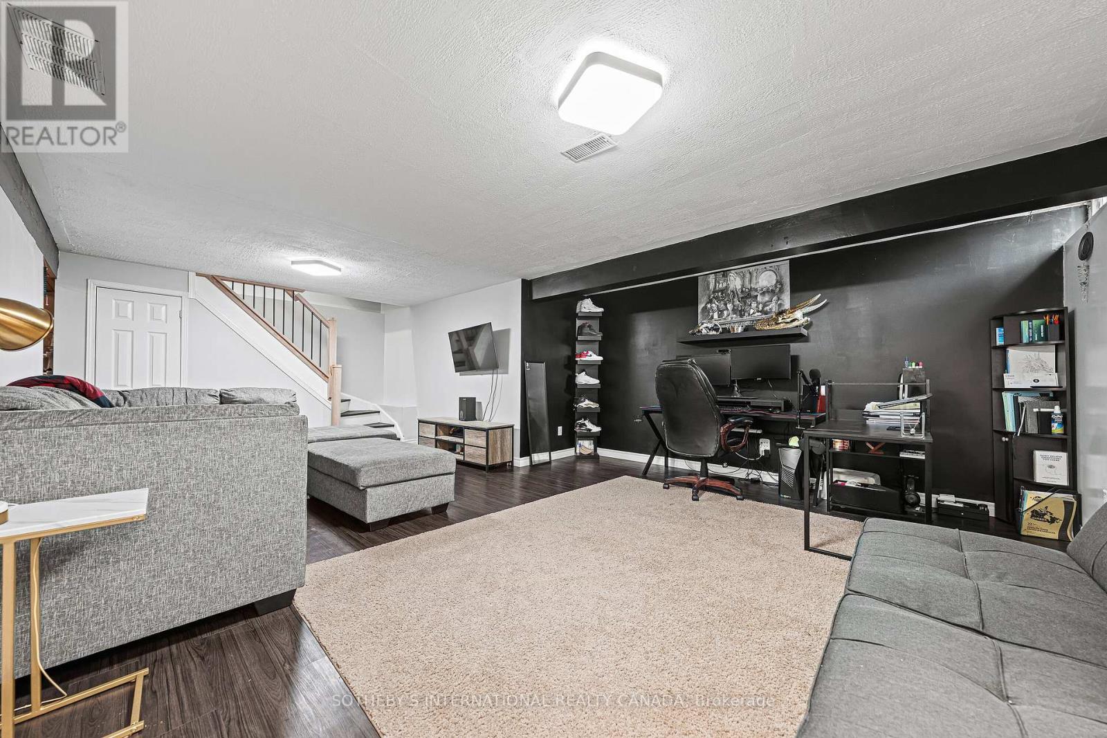 154 Covington Crescent, Kitchener, Ontario  N2N 2X4 - Photo 35 - X12374560