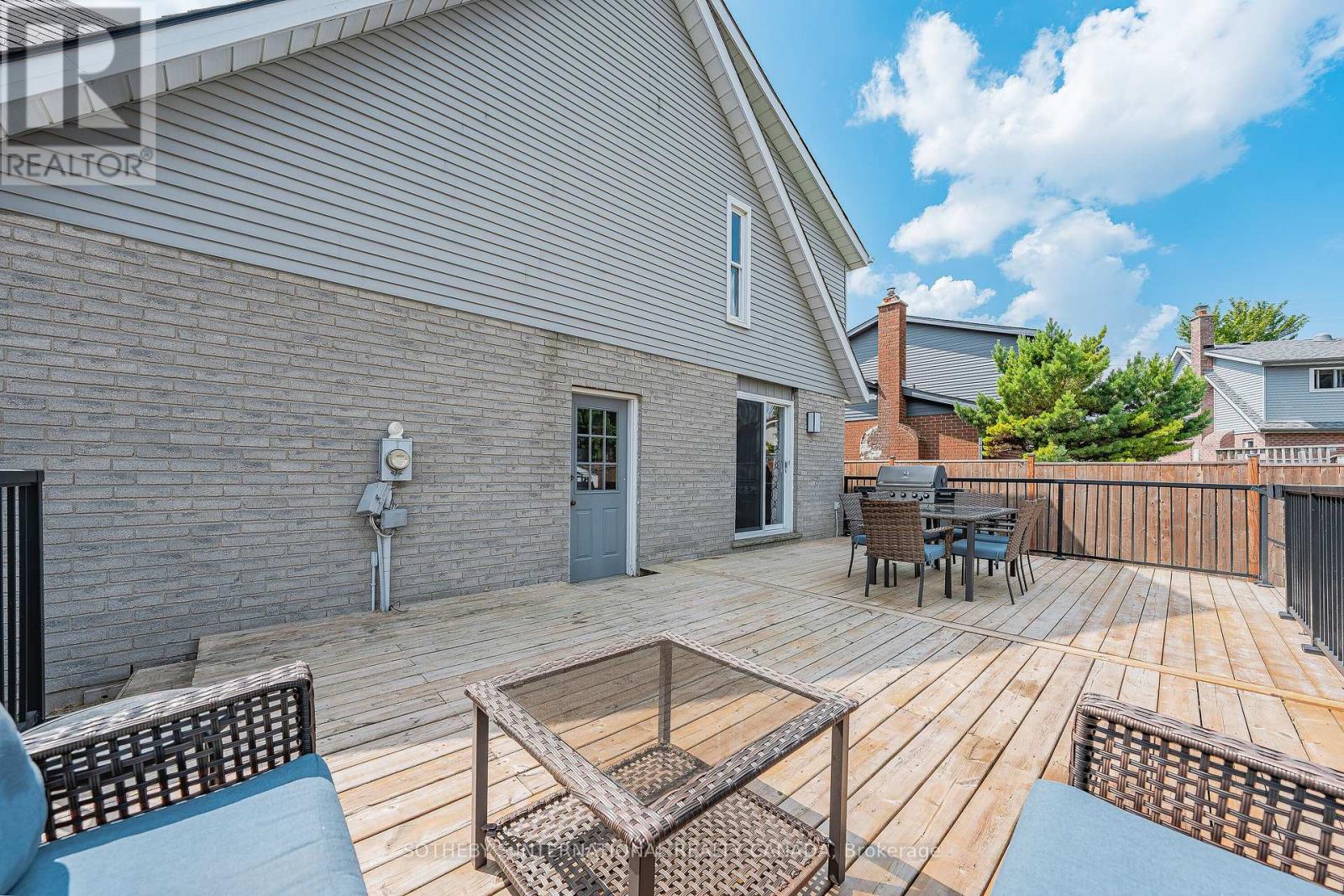 154 Covington Crescent, Kitchener, Ontario  N2N 2X4 - Photo 42 - X12374560