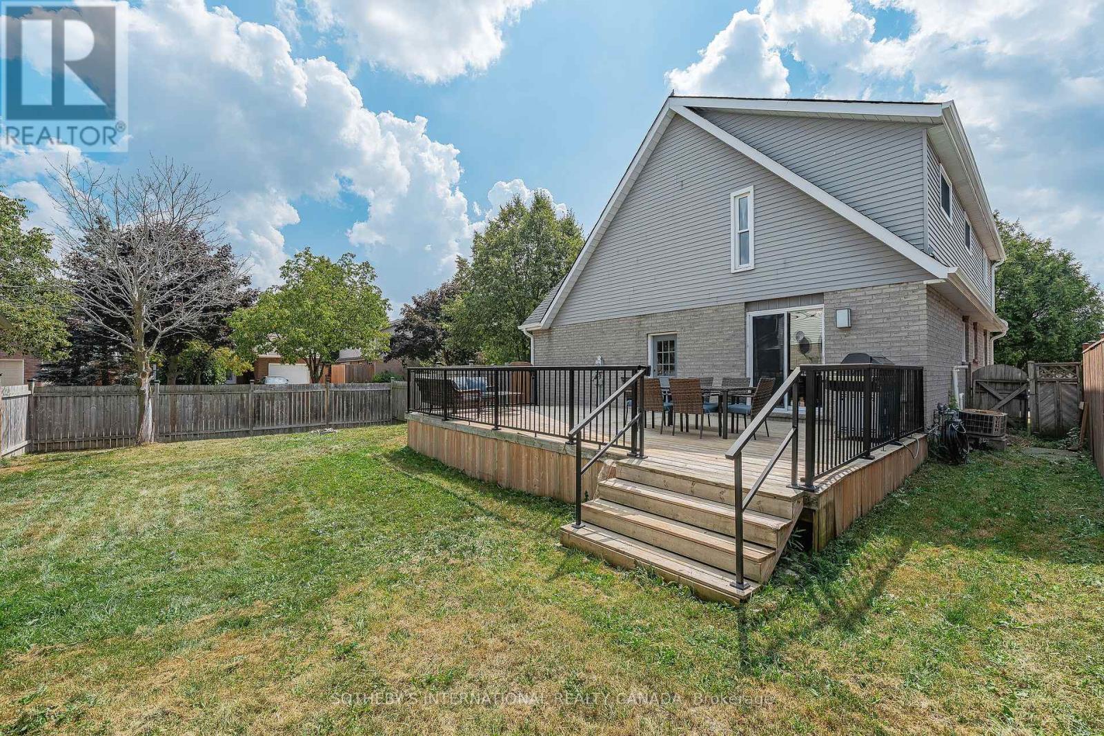 154 Covington Crescent, Kitchener, Ontario  N2N 2X4 - Photo 45 - X12374560