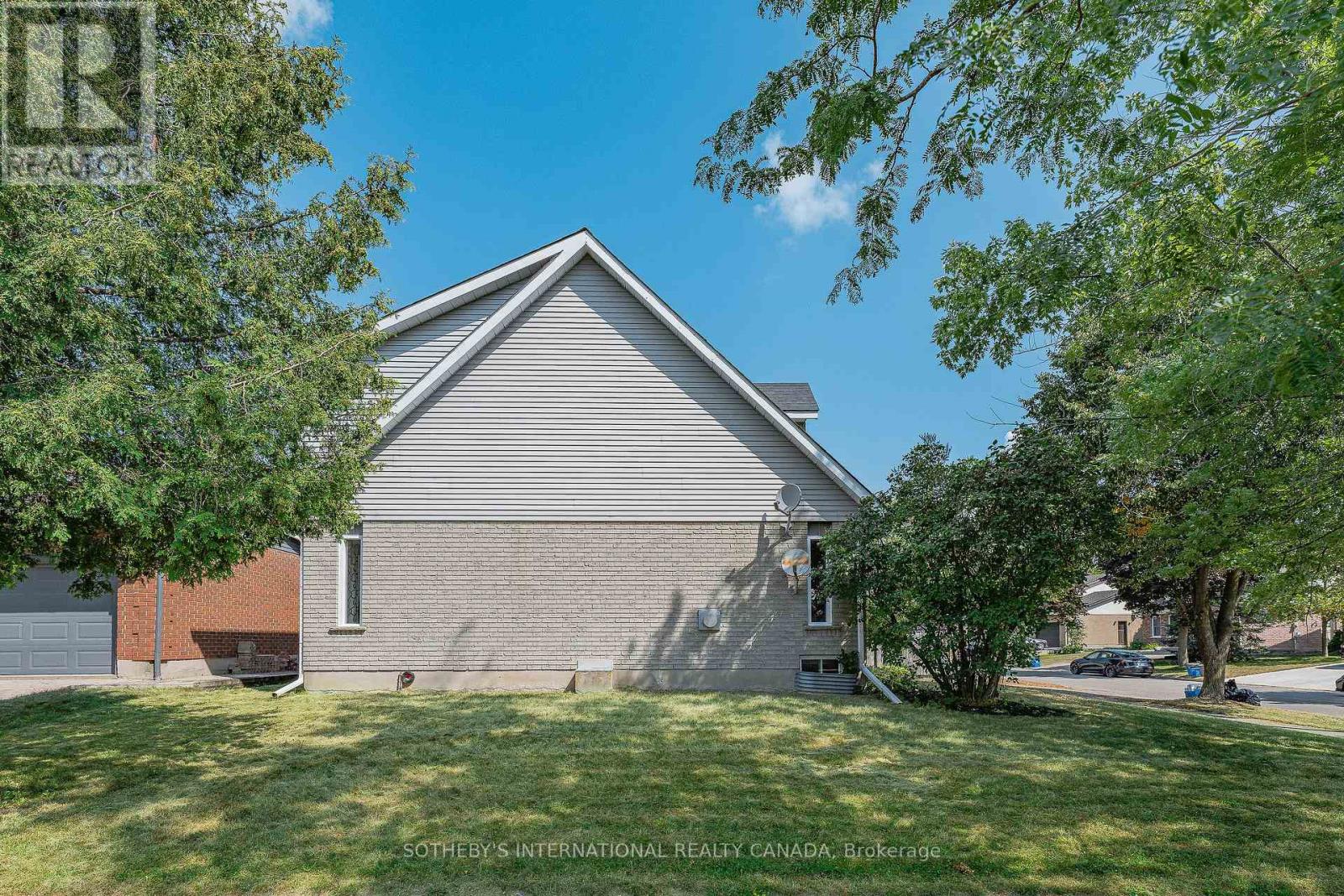154 Covington Crescent, Kitchener, Ontario  N2N 2X4 - Photo 50 - X12374560