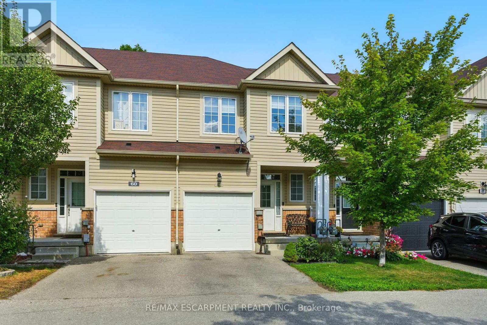61 - 21 Diana Avenue, Brantford, Ontario  N3T 0G7 - Photo 2 - X12374618