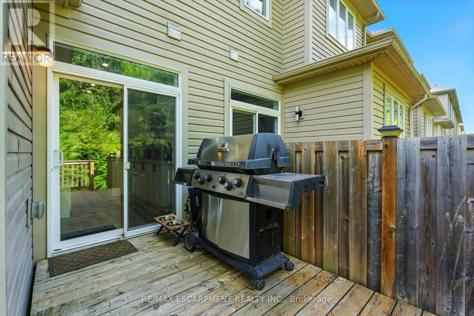 61 - 21 Diana Avenue, Brantford, Ontario  N3T 0G7 - Photo 42 - X12374618