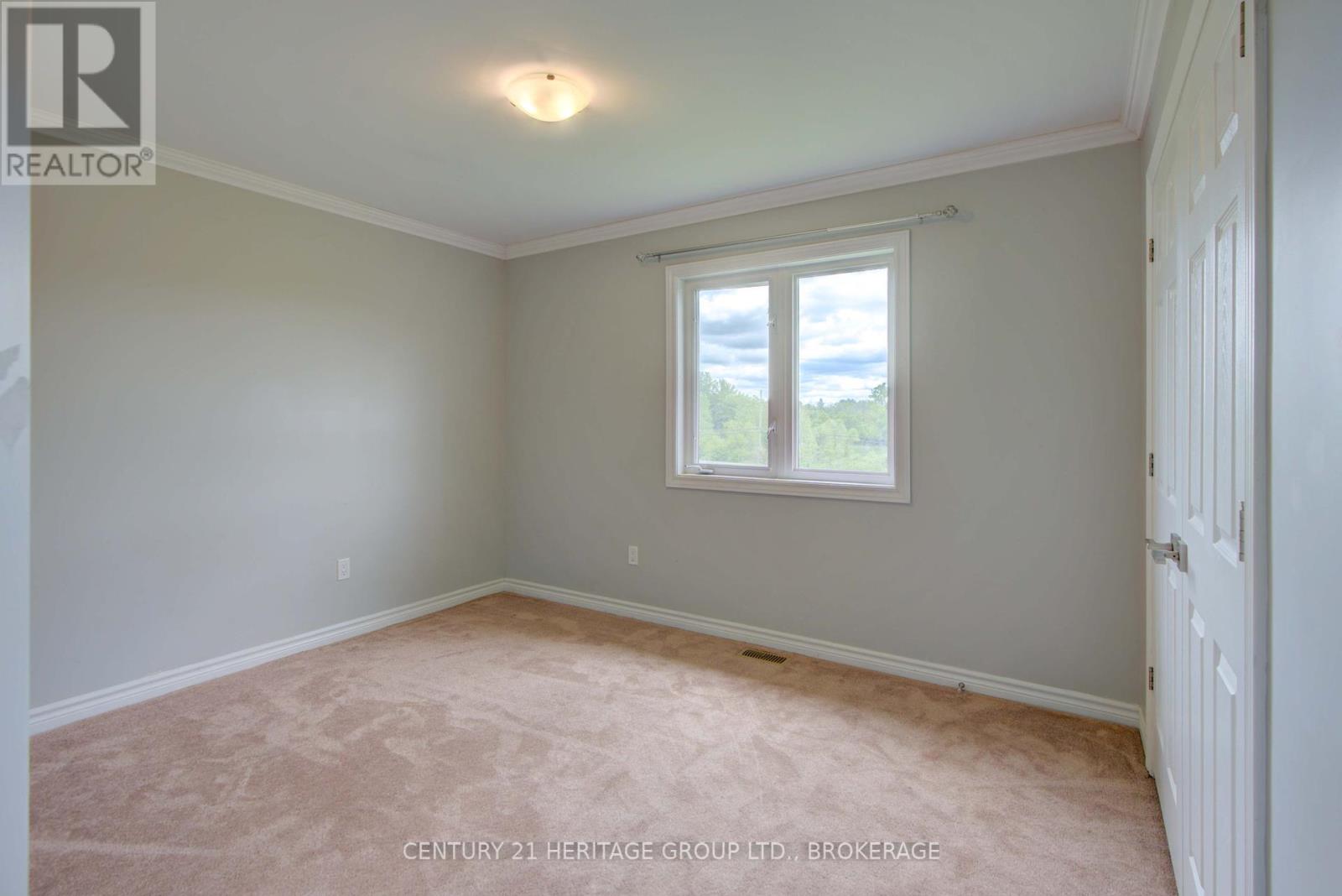 104 Brennan Crescent, Loyalist, Ontario  K0H 2H0 - Photo 28 - X12374890