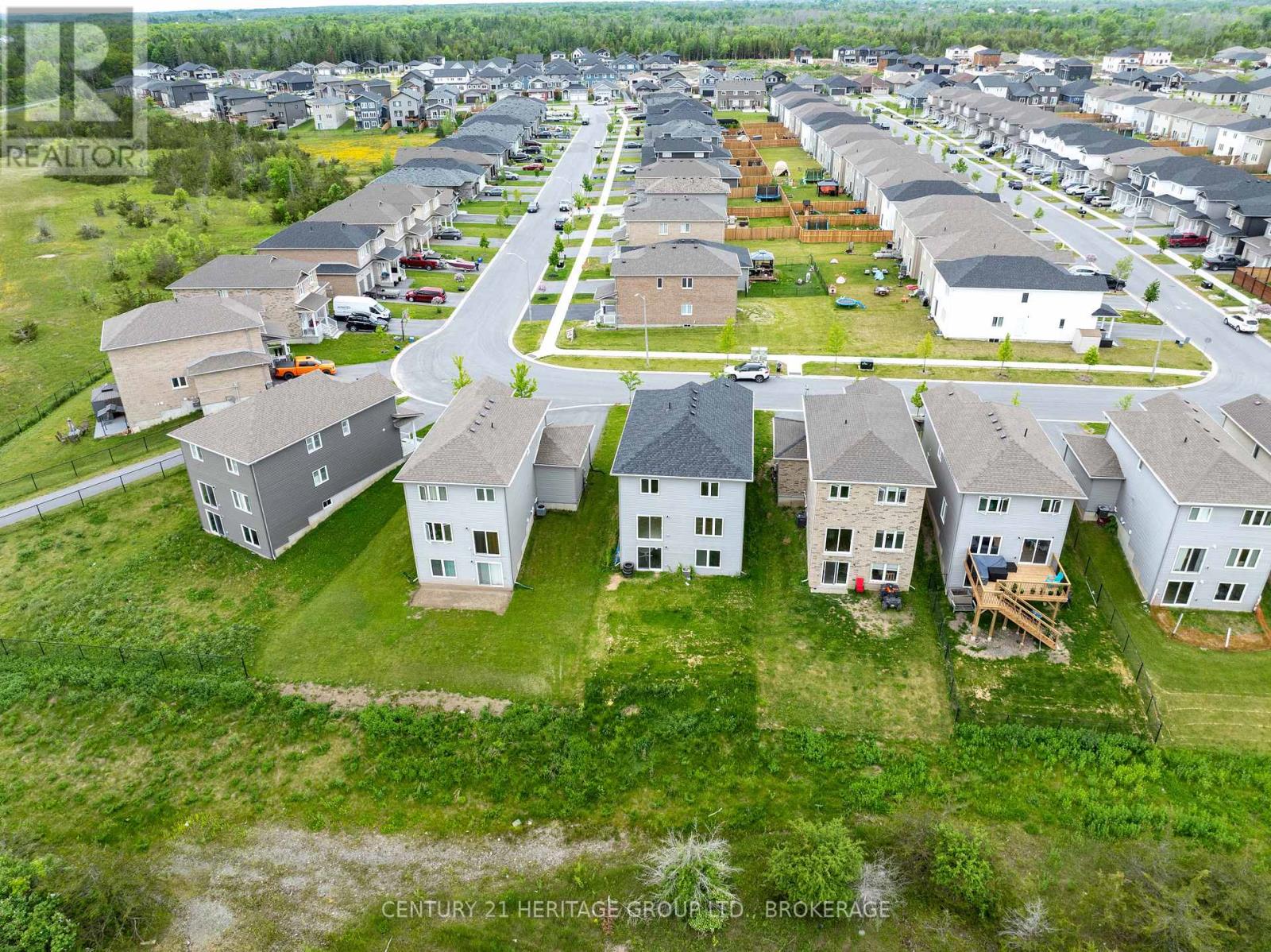 104 Brennan Crescent, Loyalist, Ontario  K0H 2H0 - Photo 8 - X12374890