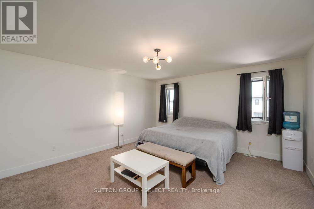 40 Locky Lane, Middlesex Centre, Ontario  N0L 1R0 - Photo 17 - X12374154