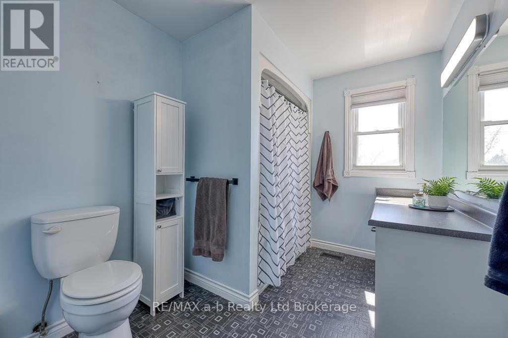 322 Lansdowne Avenue, Woodstock, Ontario  N4T 1M8 - Photo 22 - X12292369
