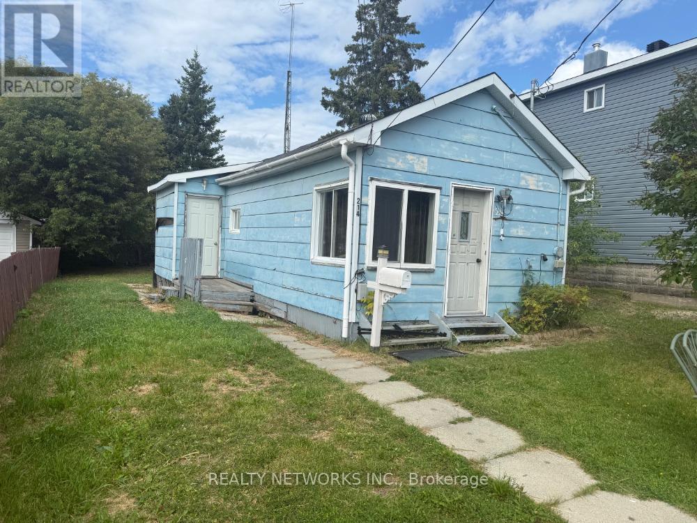 214 Montgomery Avenue, Timmins, Ontario  P4N 3G8 - Photo 1 - T12374864