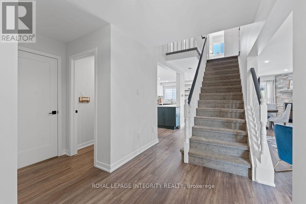 Property at 41 BEACON WAY image 4