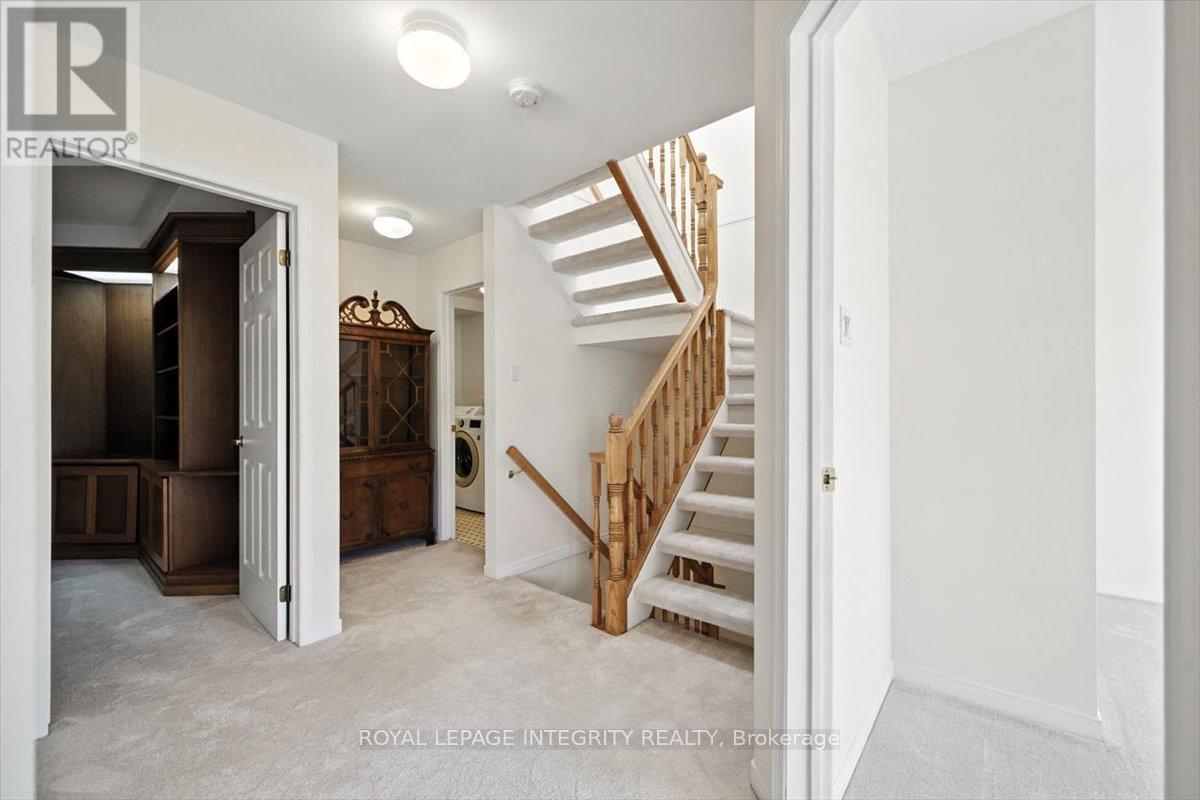 17 Columbus Avenue, Ottawa, Ontario  K1K 1R2 - Photo 22 - X12374893