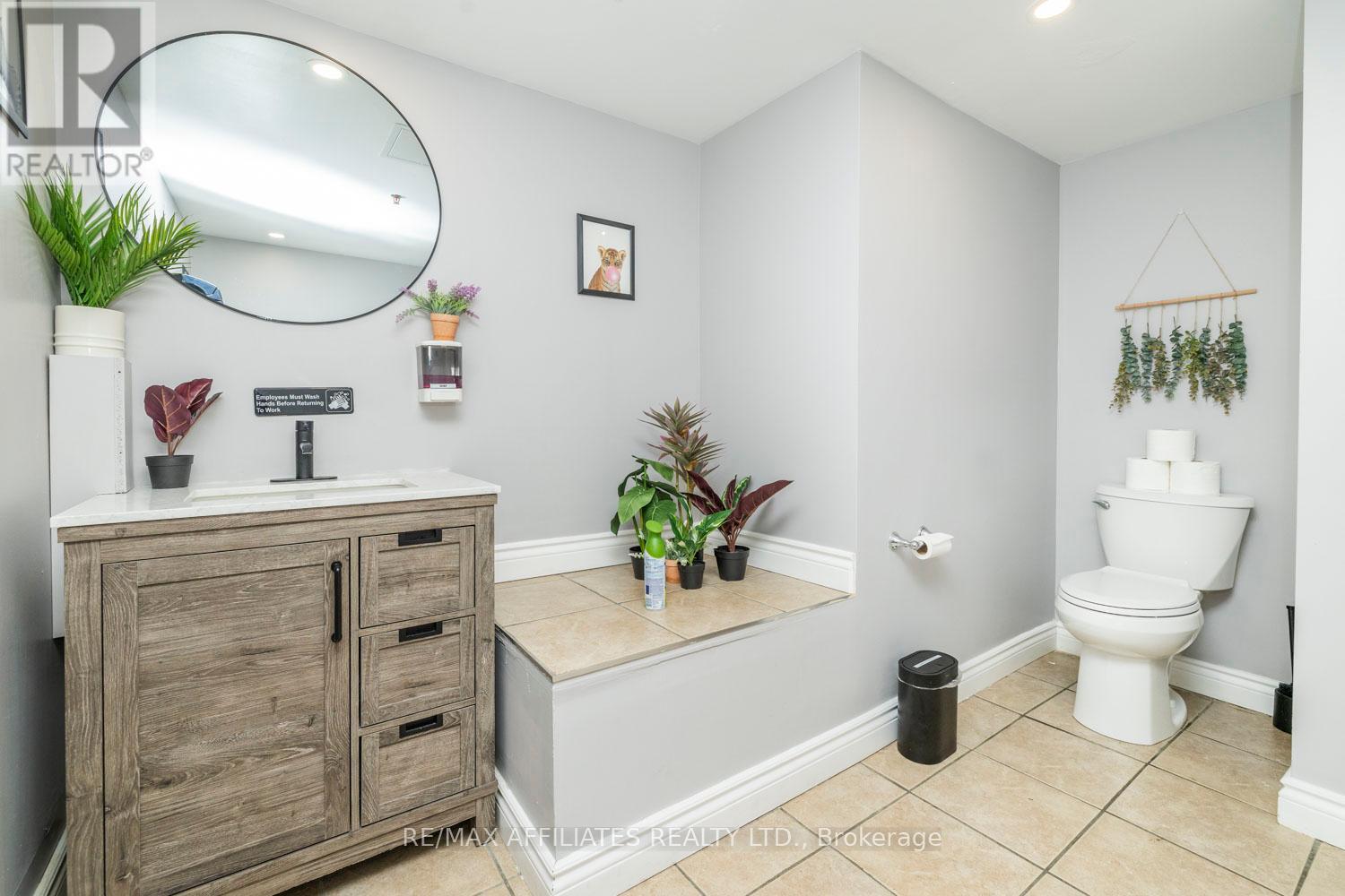 230 Bridge Street, Carleton Place, Ontario  K7C 3G9 - Photo 29 - X12374895