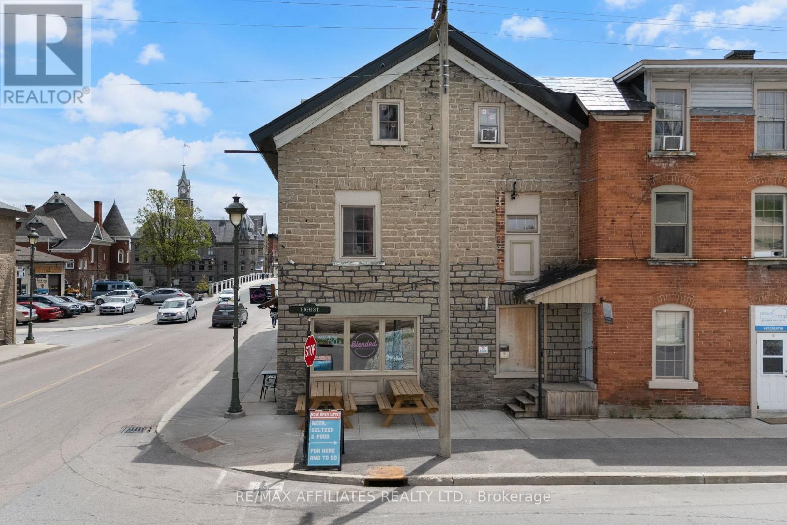 230 Bridge Street, Carleton Place, Ontario  K7C 3G9 - Photo 3 - X12374895