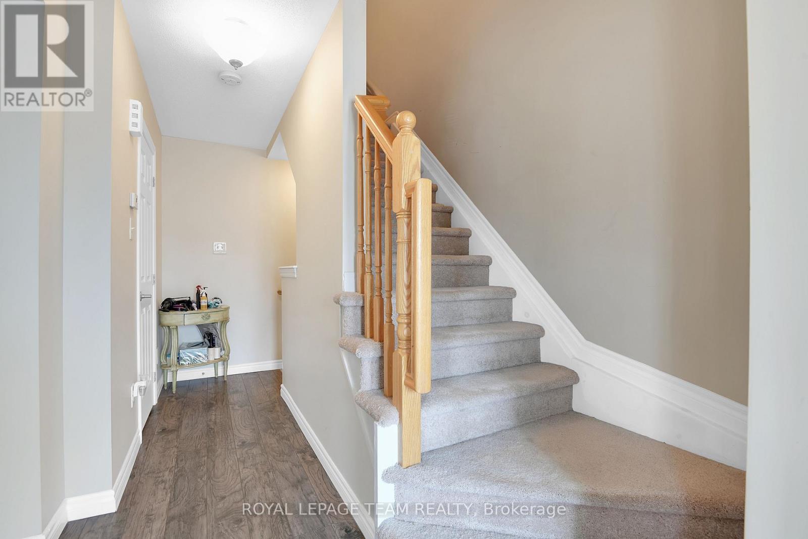 920 Messor Crescent, Ottawa, Ontario  K2S 0P2 - Photo 6 - X12374910