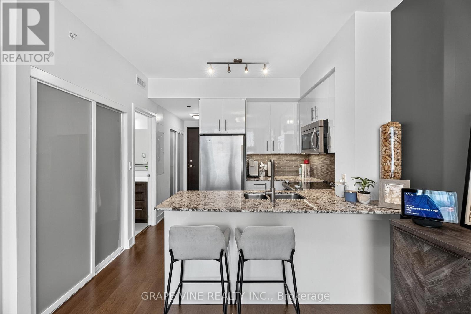 304 - 1035 Bank Street, Ottawa, Ontario  K1S 5K3 - Photo 10 - X12374916