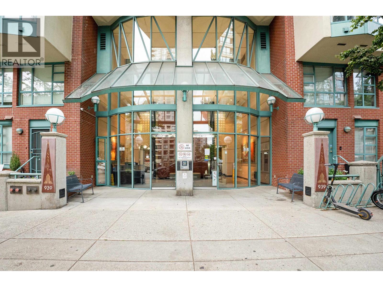 304 939 Homer Street, Vancouver, British Columbia  V6B 2W6 - Photo 12 - R3042013