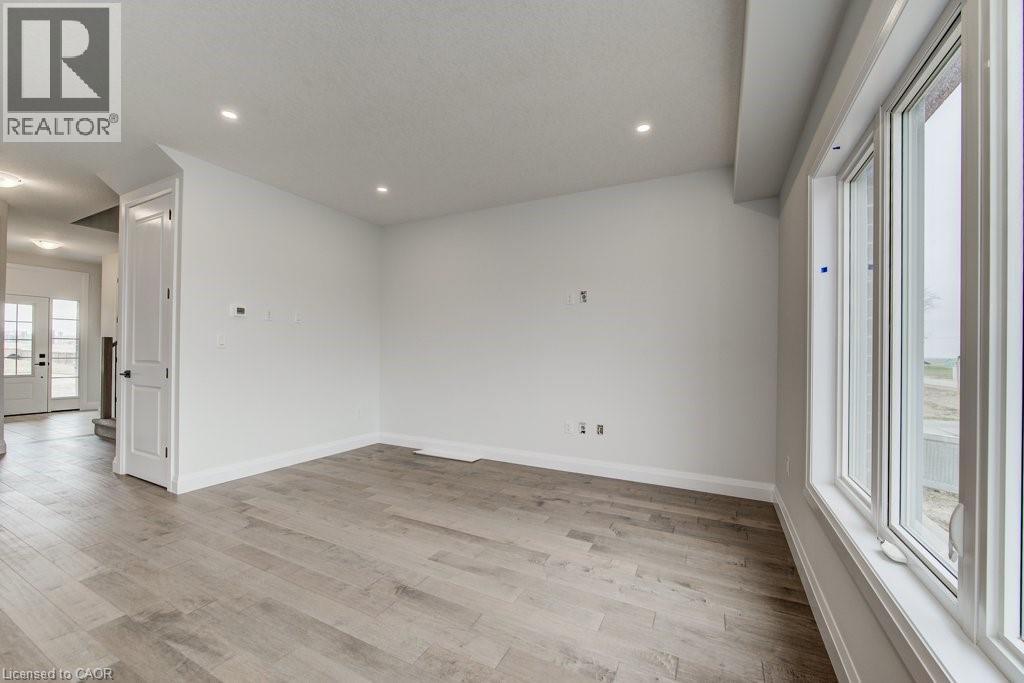 243 Applewood Street Unit# 14, Plattsville, Ontario  N0J 1S0 - Photo 12 - 40765233