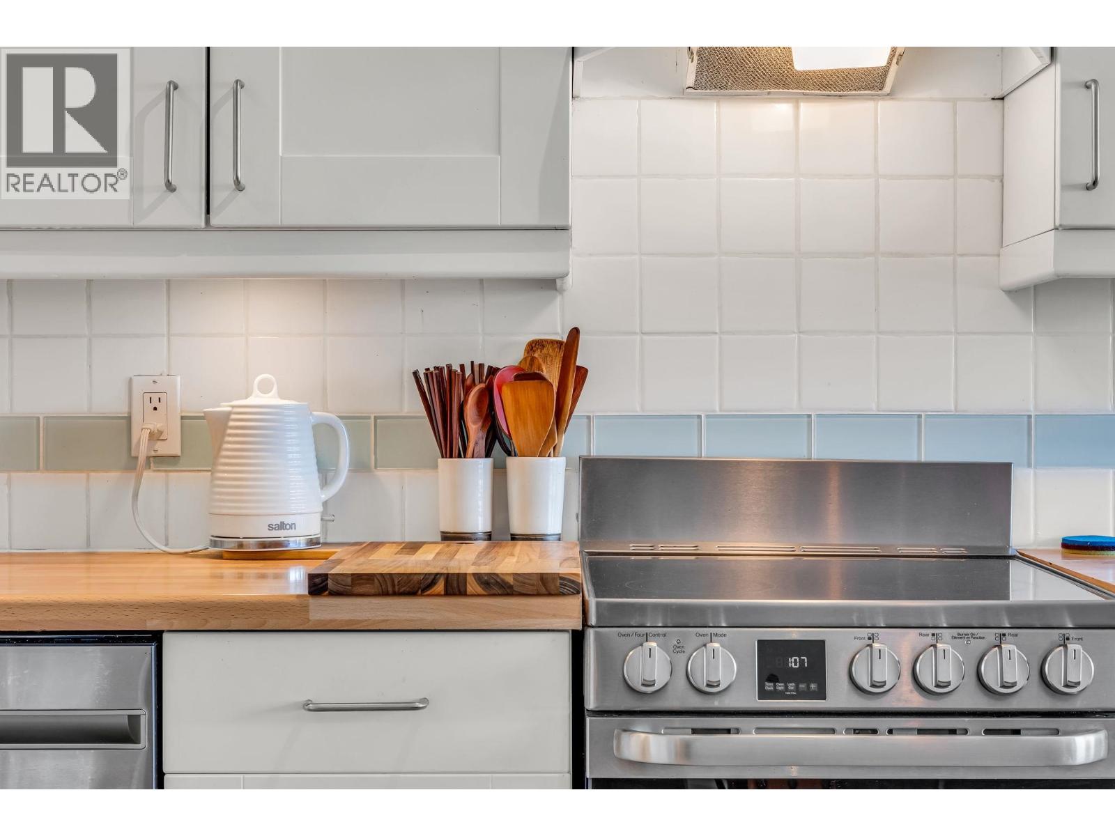 701 6026 Tisdall Street, Vancouver, British Columbia  V5Z 3N2 - Photo 6 - R3042081