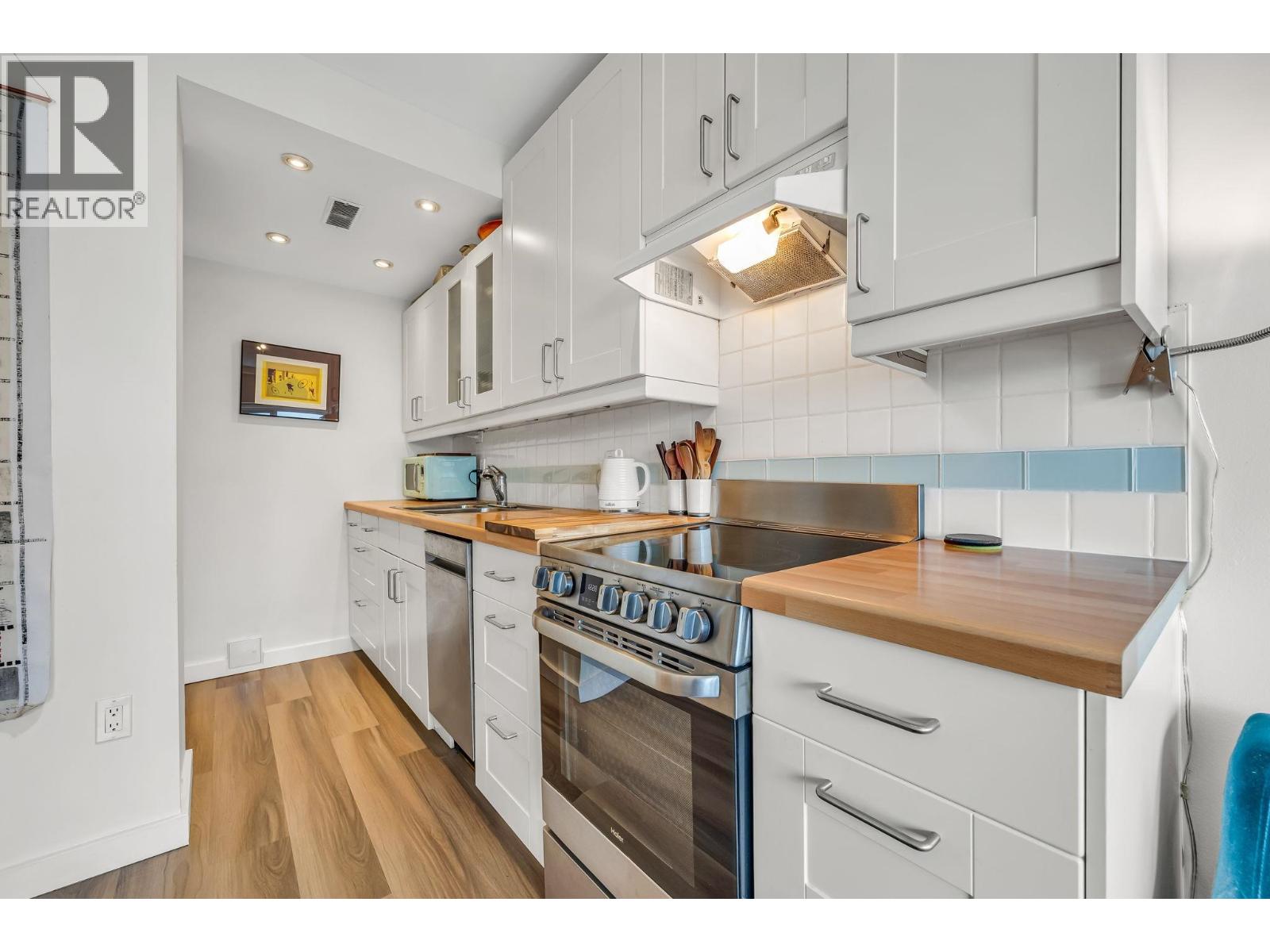 701 6026 Tisdall Street, Vancouver, British Columbia  V5Z 3N2 - Photo 7 - R3042081